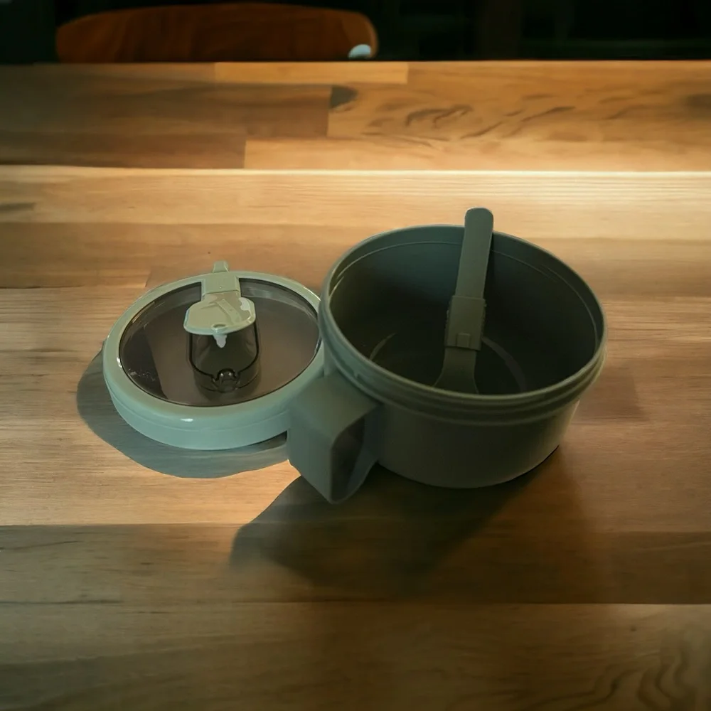 New in Packaging Plastic Microwaveable Ramen Bowl Set with Lid & Built-i… - Picture 4 of 8